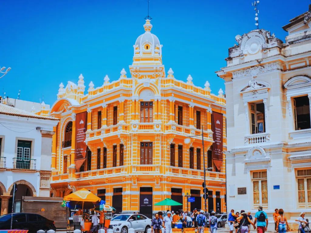 Transfer de chegada e saída + City Tour na Primeira Capital do Brasil