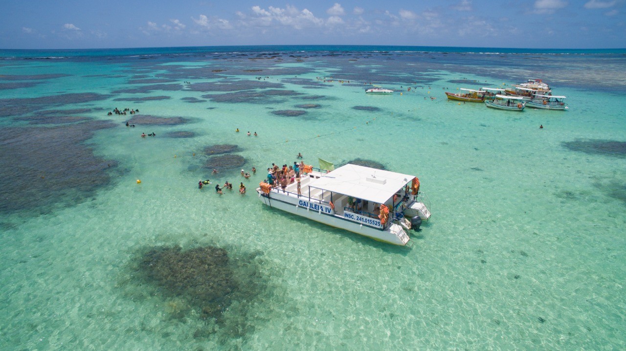 Maragogi — o Caribe Brasileiro com beach club incluso, saindo de Maceió.