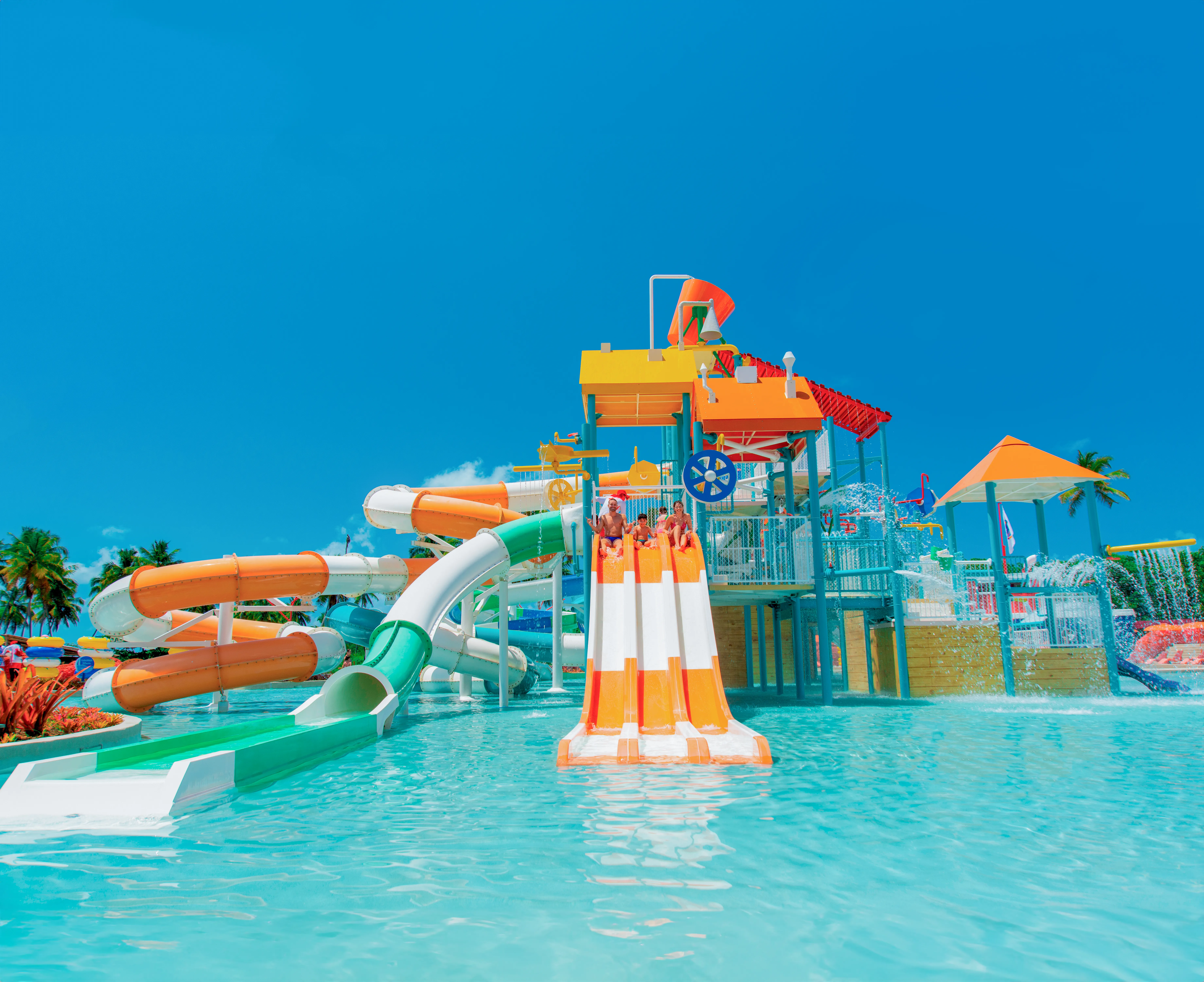 Pratagy Acqua Park — Diversão aquática para toda a família.