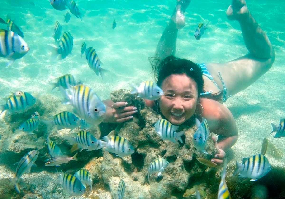 Paripueira — Praia calma e piscinas naturais saindo de Maceió.
