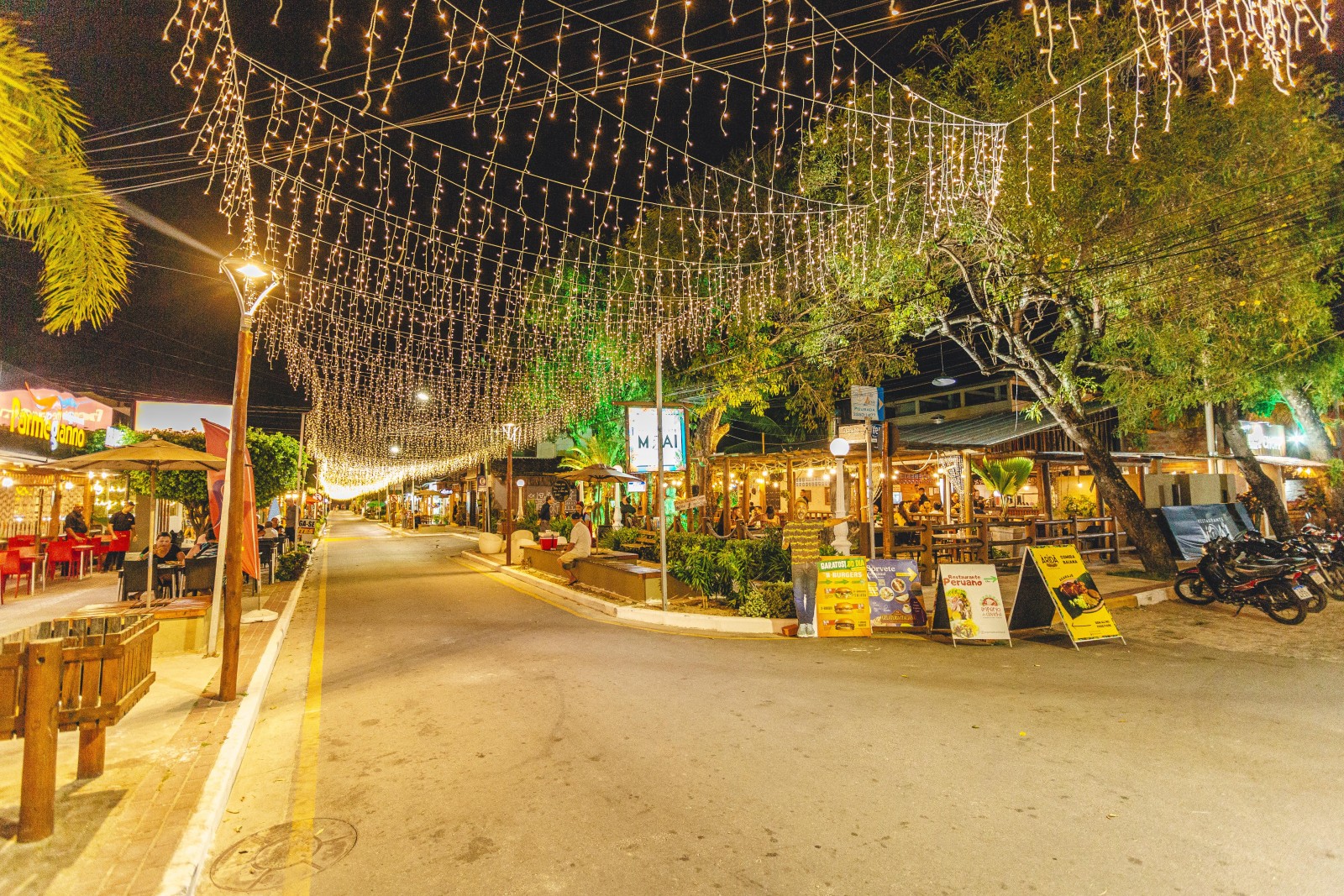 Vila do Francês By Nigth (La Rue)