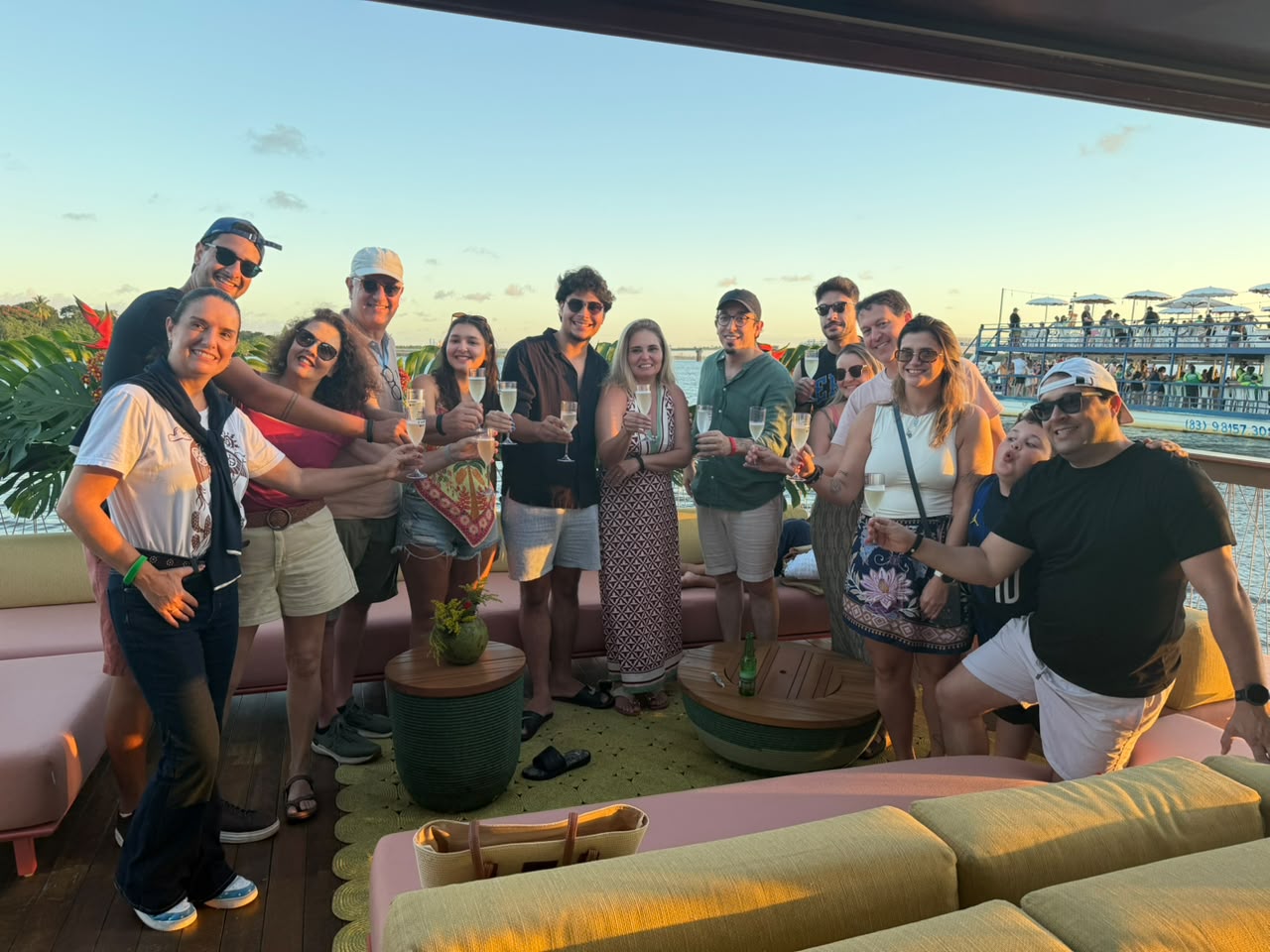 Experiência Mansear Lounge Premium – Pôr do Sol na Praia do Jacaré (Bolero de Ravel) - Apenas embarcação - não inclui transporte