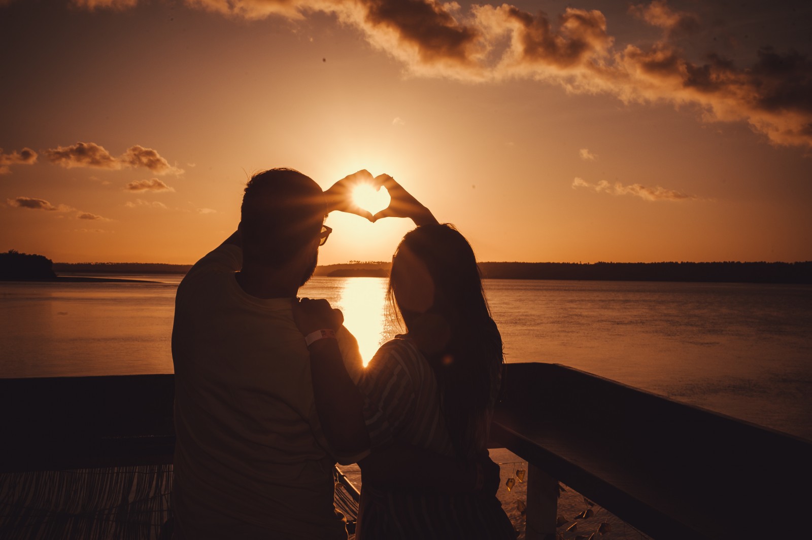 Passeio de Barco em Pipa e noite no vilarejo