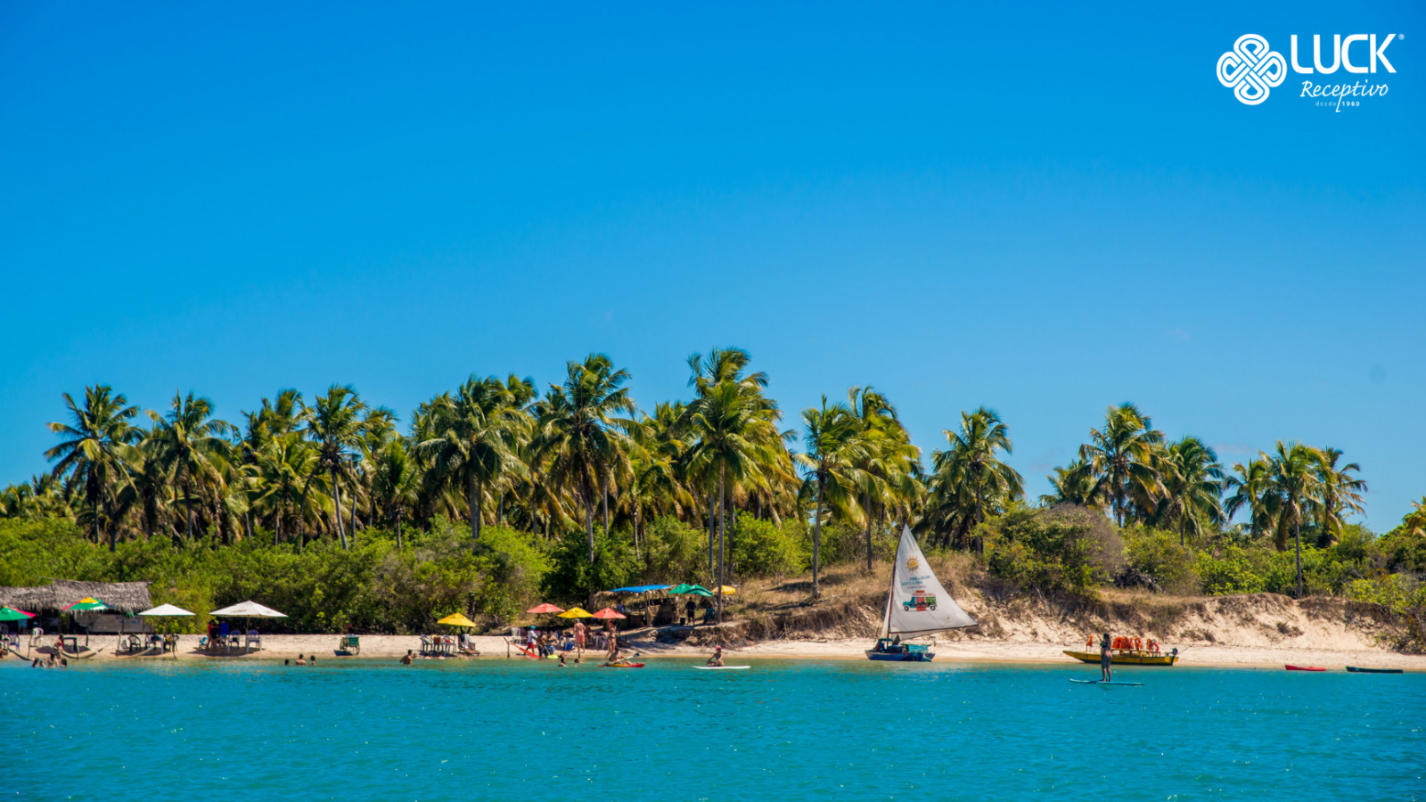 Passeio à Barra do Cunhaú com barco