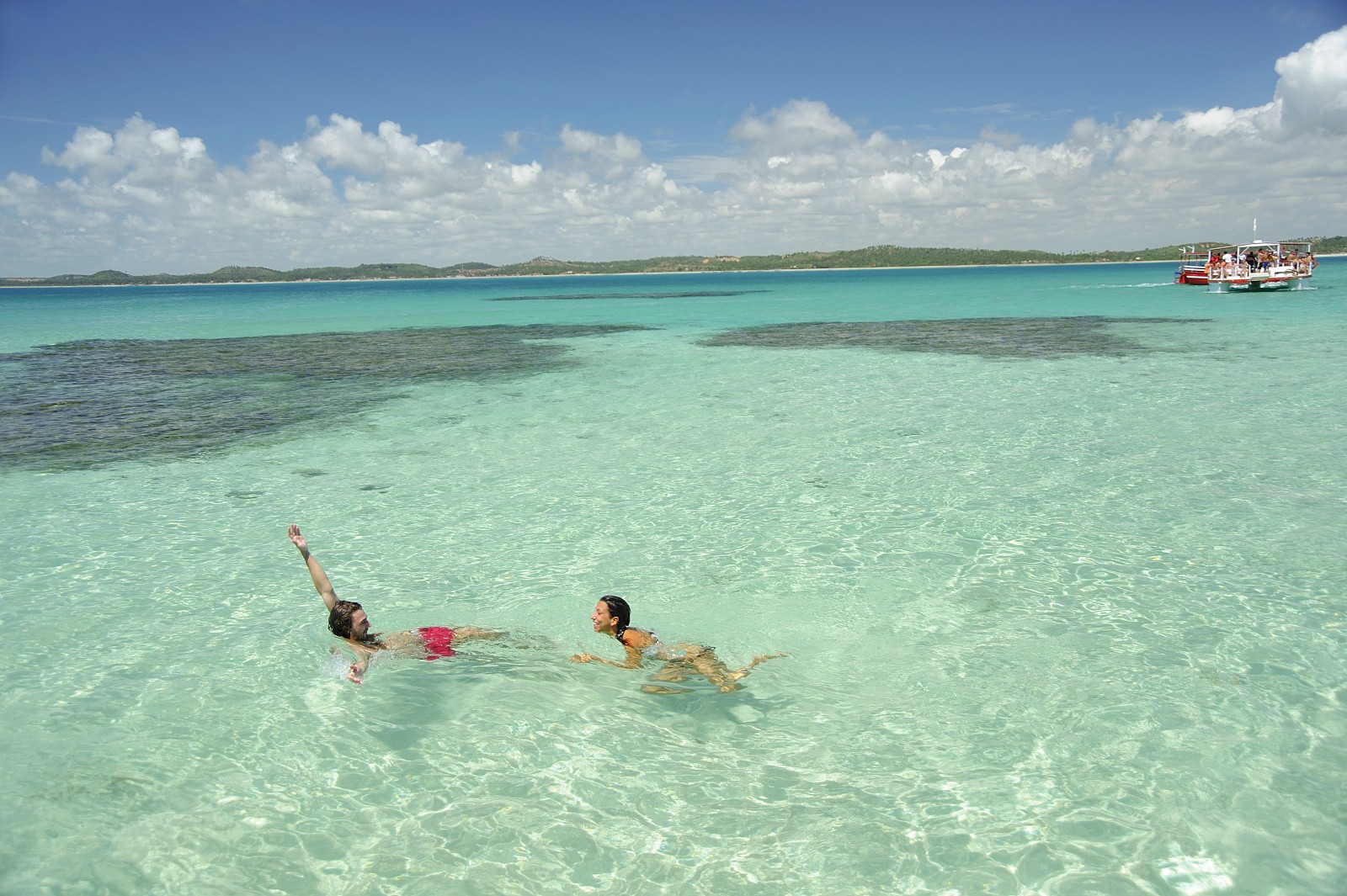 Maragogi — o Caribe Brasileiro com beach club incluso, saindo de Maceió.