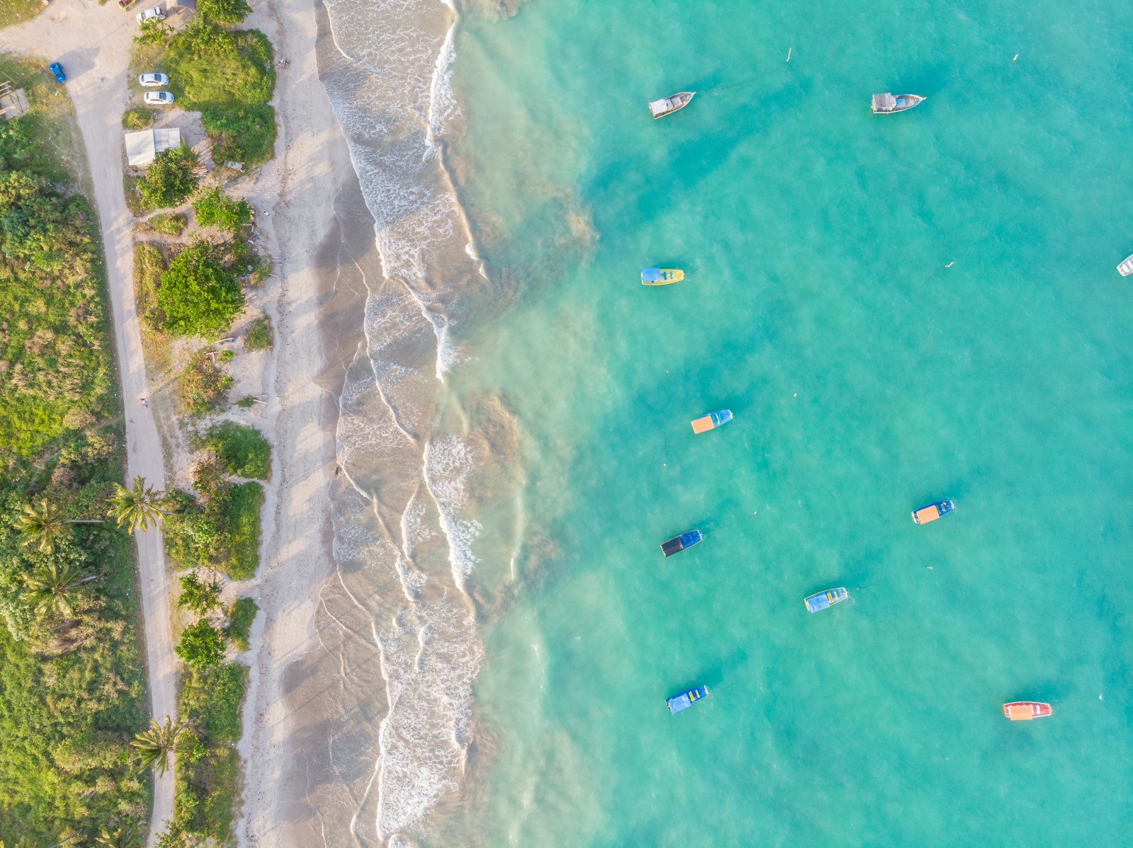 São Miguel dos Milagres — Mar calmo e piscinas naturais saindo de Maceió.