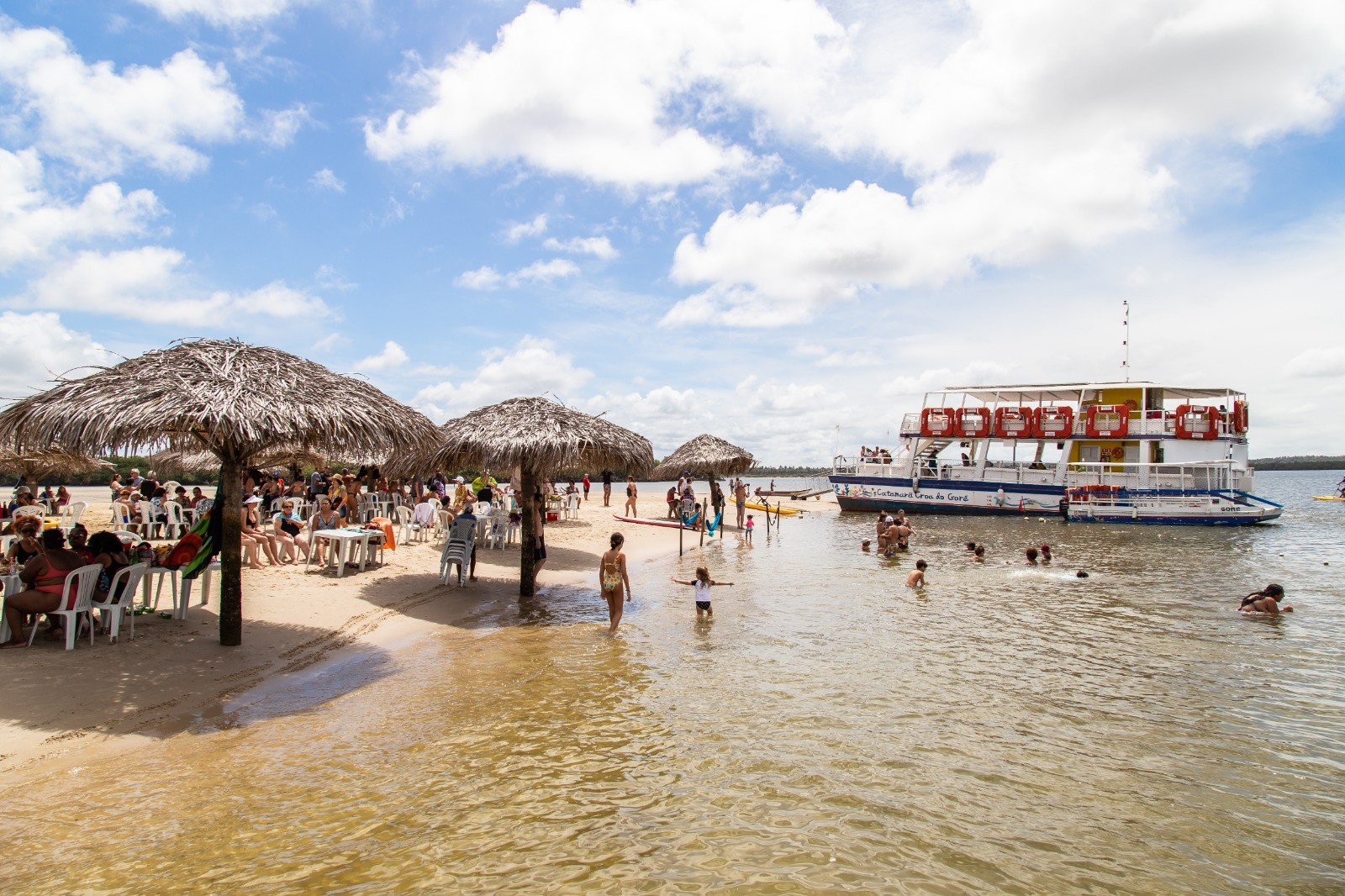 Croa do Goré com  Ilha dos Namorados