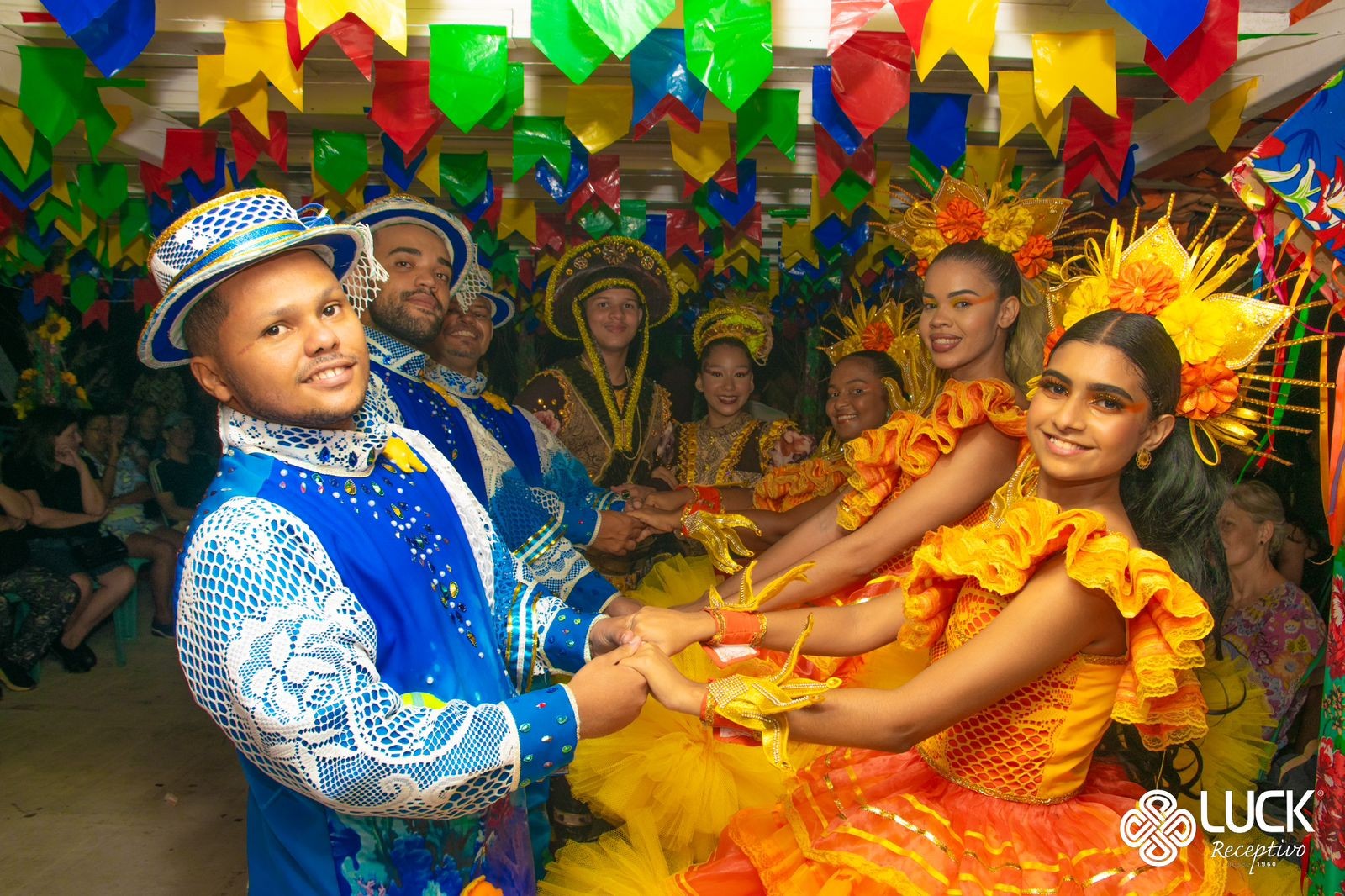 Passeio no Catamarã do Forró na Praia do Jacaré - Exclusivo