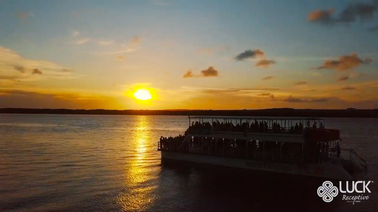 Passeio de Barco ao Pôr do Sol da Praia do Jacaré – Sem Transfer