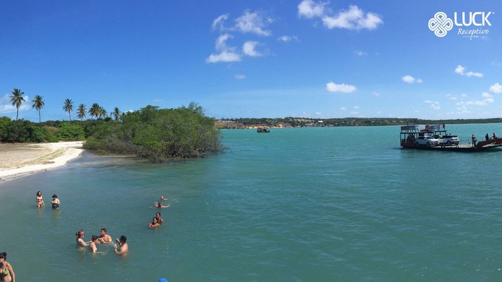 Passeio de Barco com entardecer na Lagoa de Guaraíras